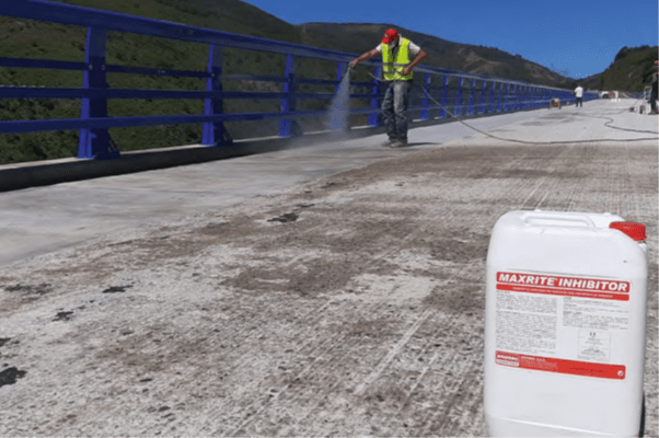 Inibitori di corrosione per migrazione